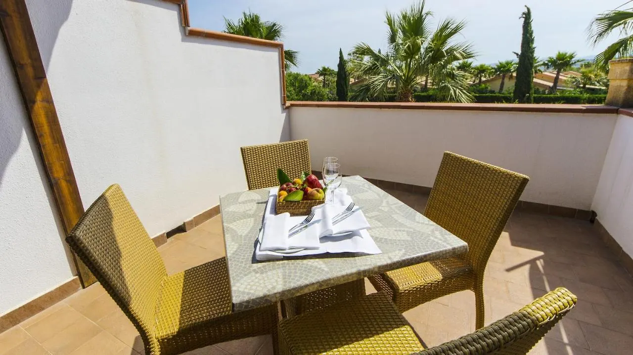 Dolcestate Hotel -Club Campofelice Di Roccella 4*,
