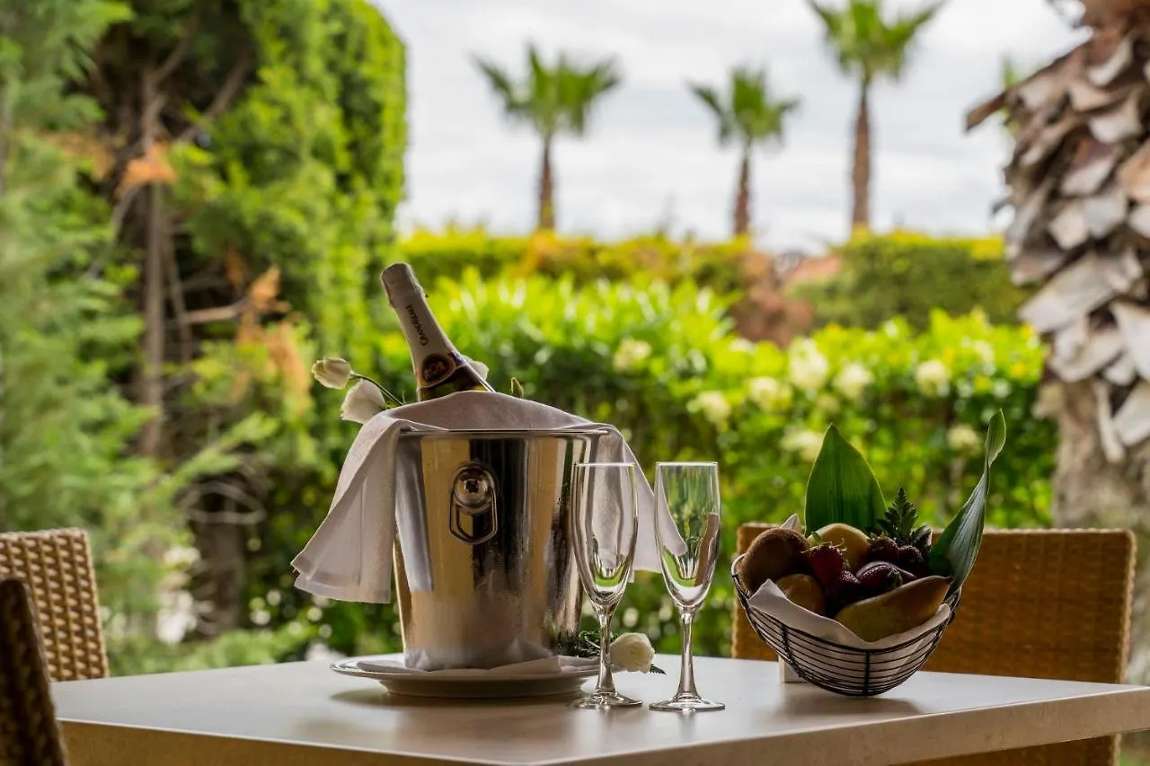 Dolcestate Hotel -Club Campofelice Di Roccella 4*,  Italy